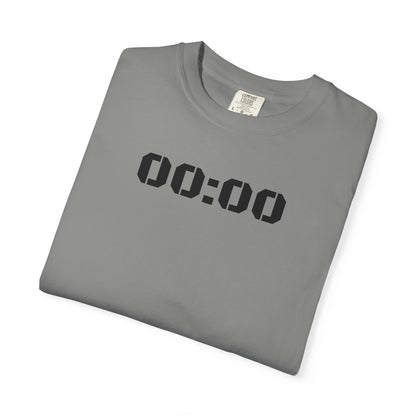 00:00 Minimal Digital Clock T-Shirt — Graphic Tee with Midnight Timer Design