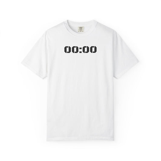 00:00 Minimal Digital Clock T-Shirt — Graphic Tee with Midnight Timer Design