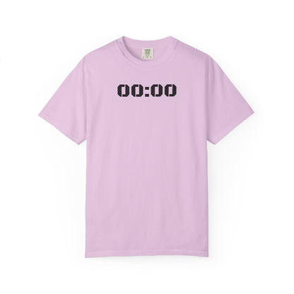 00:00 Minimal Digital Clock T-Shirt — Graphic Tee with Midnight Timer Design