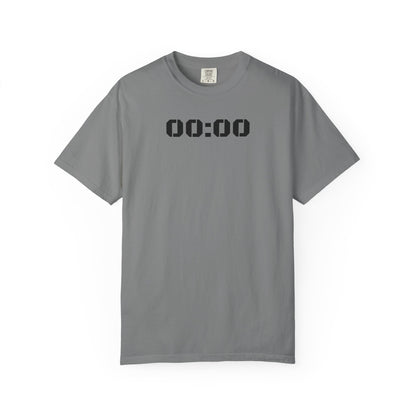 00:00 Minimal Digital Clock T-Shirt — Graphic Tee with Midnight Timer Design