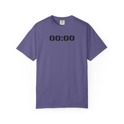 00:00 Minimal Digital Clock T-Shirt — Graphic Tee with Midnight Timer Design